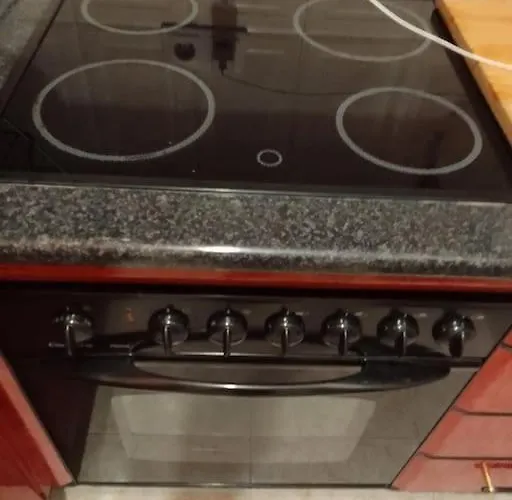 アパート Cosy Avec Piscine フエンヒロラ