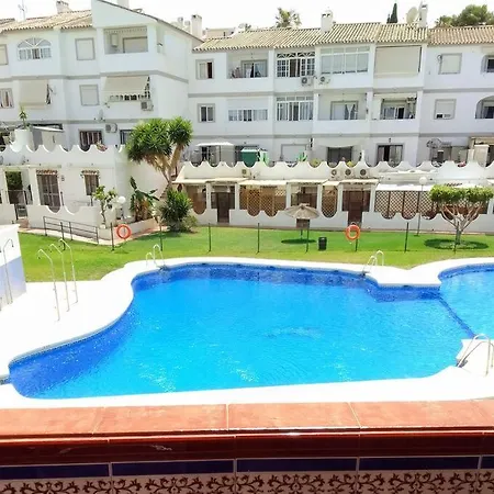Cosy Avec Piscine 푸엔히롤라