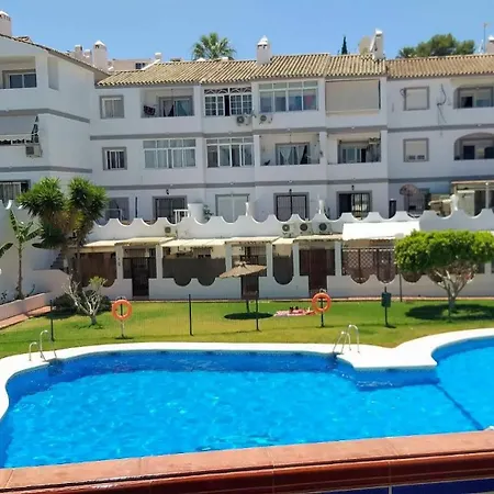Cosy Avec Piscine 아파트 푸엔히롤라